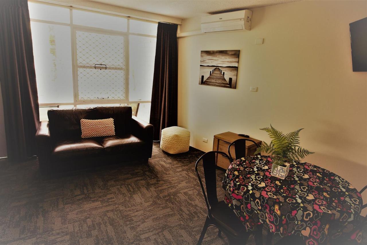 Ocean Paradise Studios & Apartments Coffs Harbour Exteriör bild